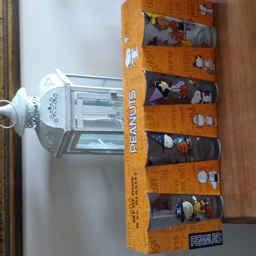 Snoopy Halloween glasses